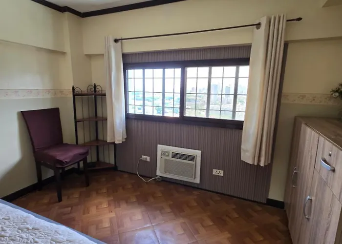 Greenhills Garden Square Residences 2br & 2 Toilets Quezon