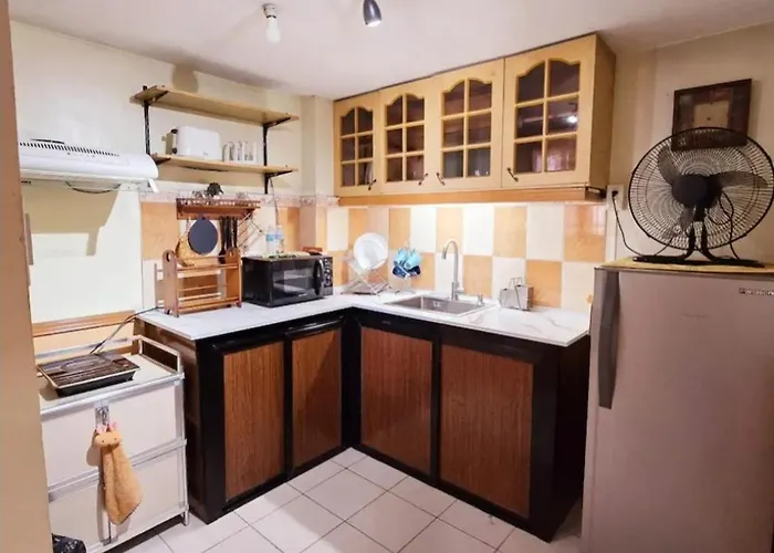 Greenhills Garden Square Residences 2br & 2 Toilets Quezon * Manila